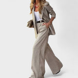 Carlota - Elegants Stils