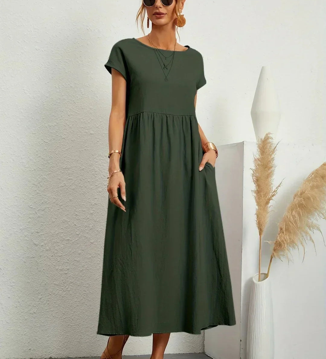 Gabrielle — Midi plūstoša kleita ar mūžīgu eleganci