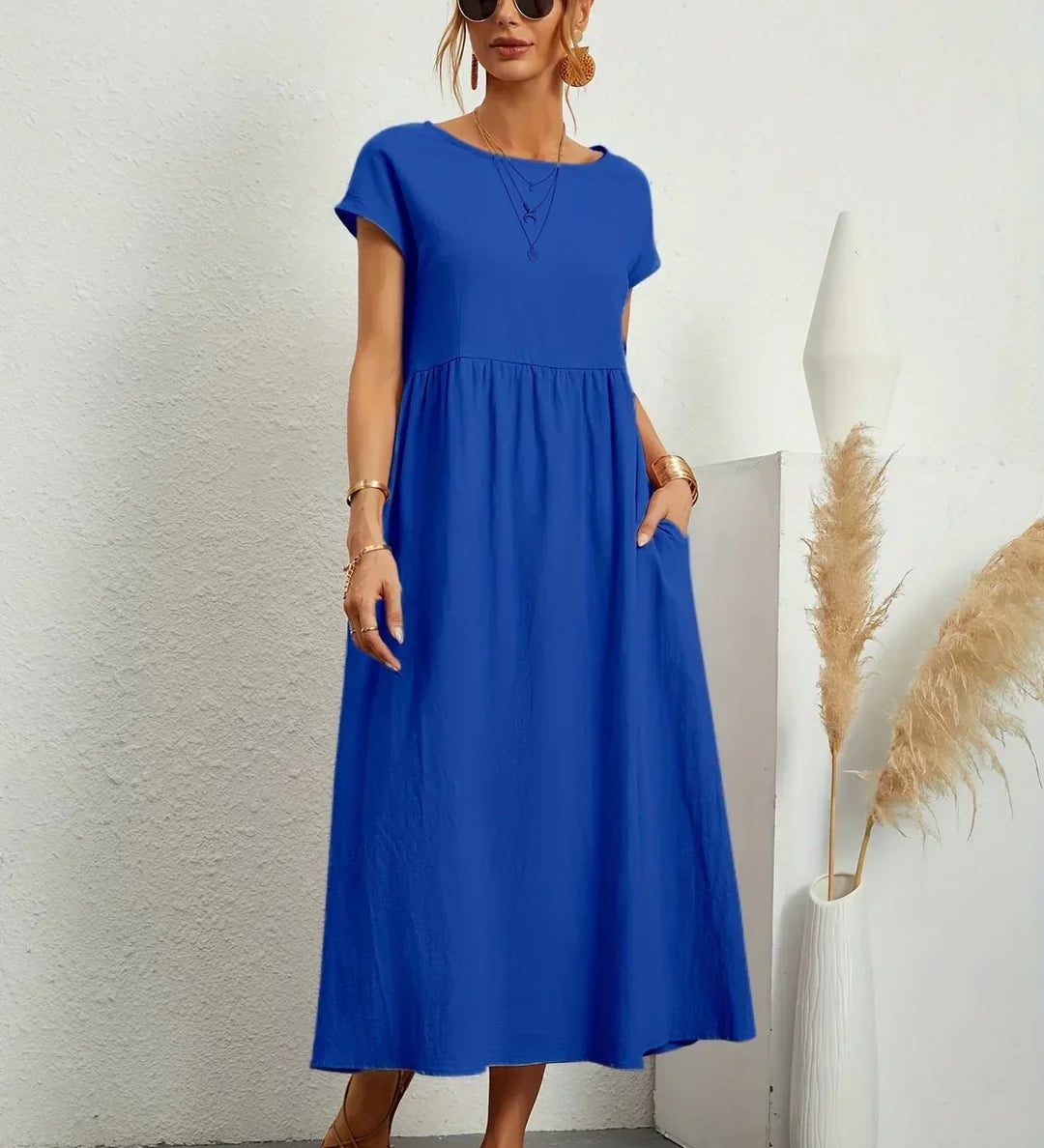 Gabrielle — Midi plūstoša kleita ar mūžīgu eleganci
