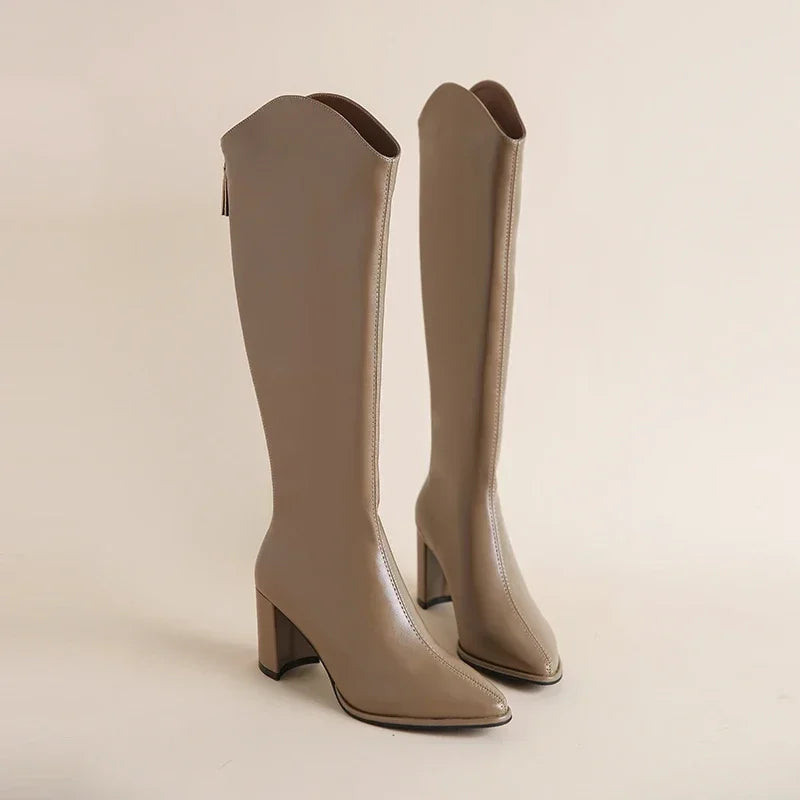 Hilda - Biezās un Elegantas Zābaki Ziemai