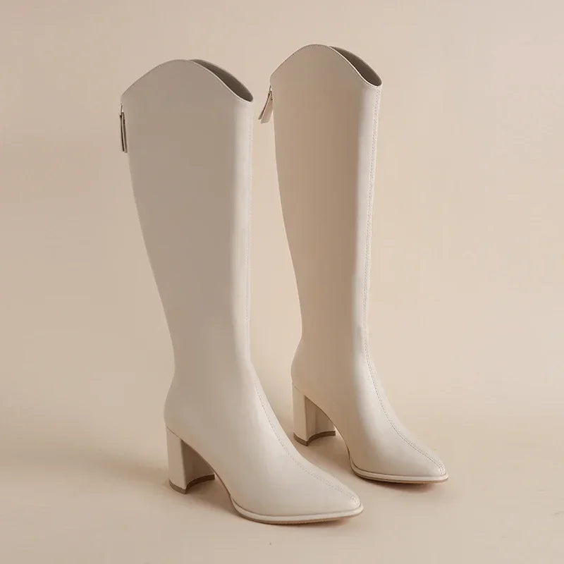 Hilda - Biezās un Elegantas Zābaki Ziemai